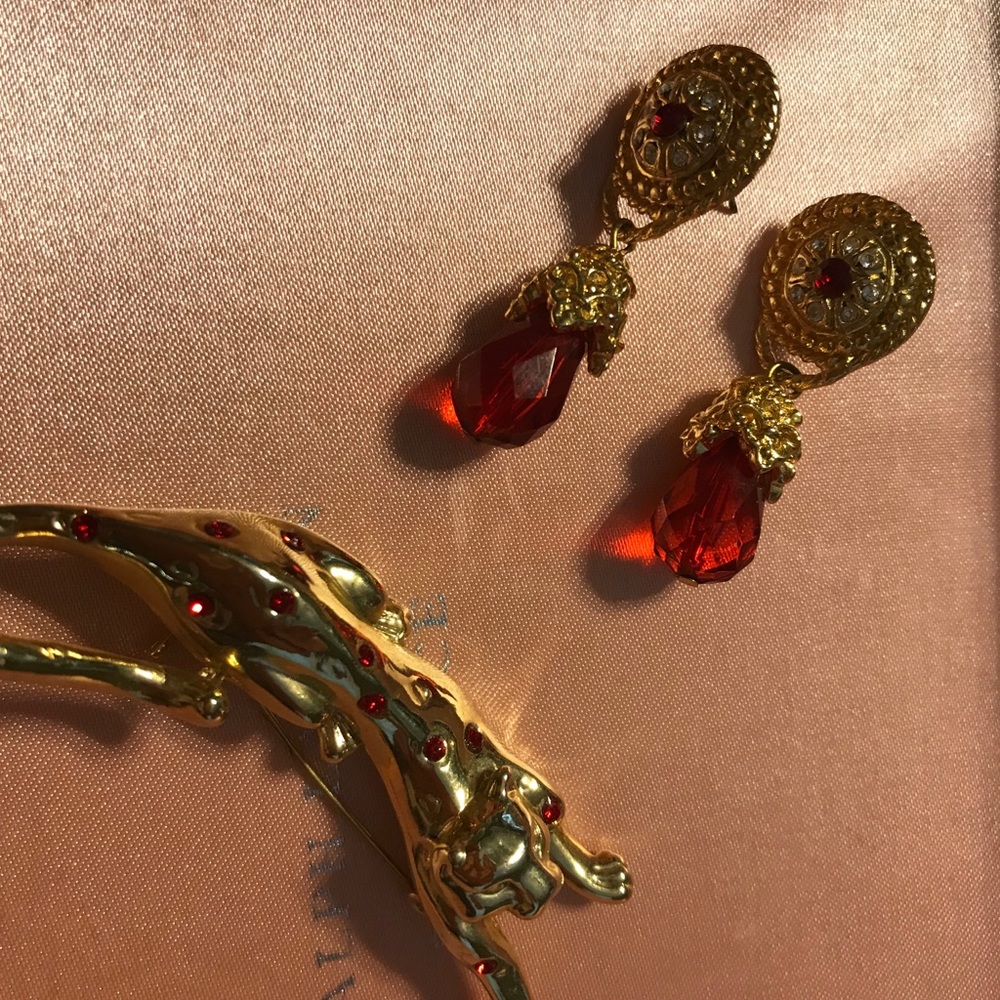 Earrings and brooch red and gold